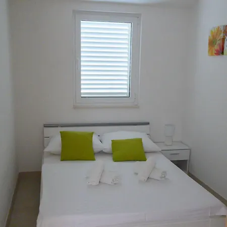 Vinko Villa *