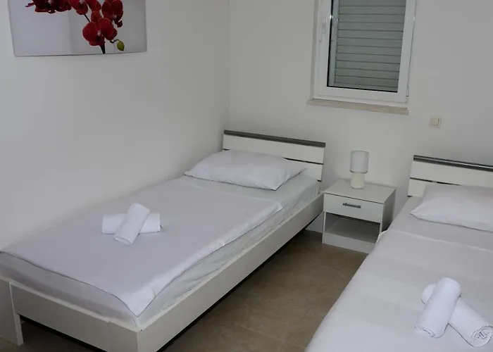 Vinko Villa